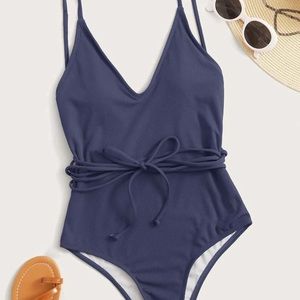One piece swim suit